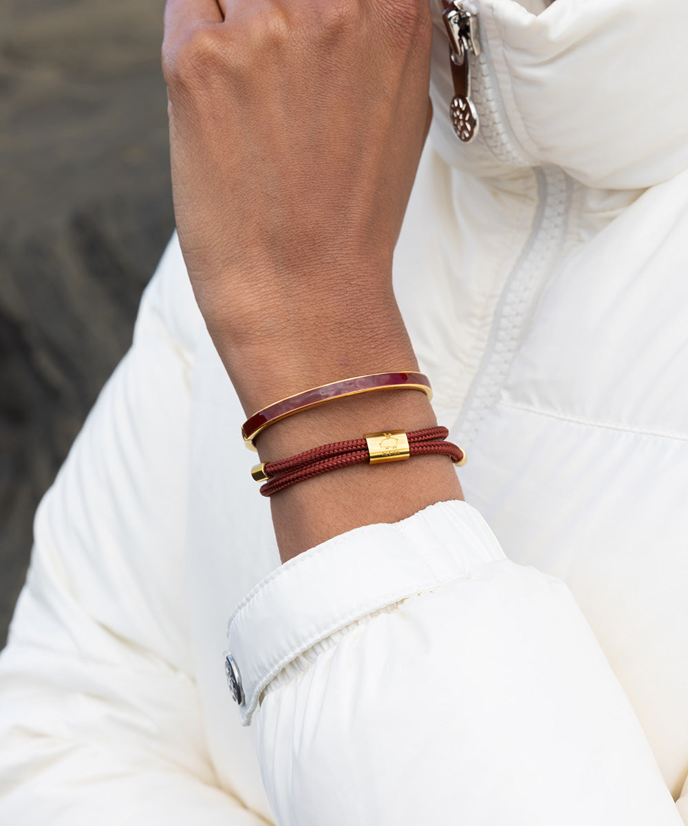 Lewis Velvet Red & Maya Lou Aura Set